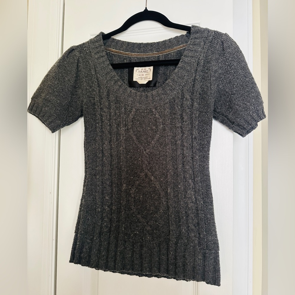 Old Navy Preppy Vintage Short Sleeve Sweater